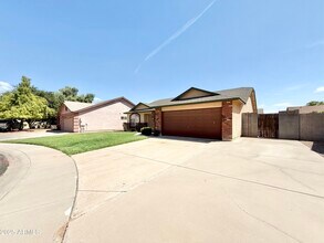 2321 E Remington Pl in Chandler, AZ - Building Photo - Building Photo