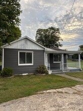 145 1st St E in Culloden, WV - Building Photo - Building Photo