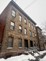 371 Hudson Ave in Albany, NY - Building Photo