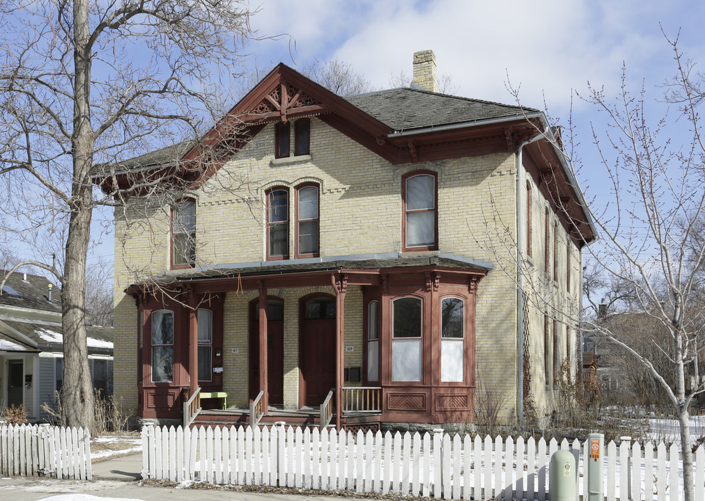 Nicollet Island Historic Homes in Minneapolis, MN - Foto de edificio