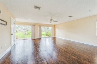1408 3rd St Cir E in Palmetto, FL - Building Photo - Building Photo