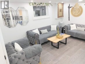 61 Mandrake St in Ajax, ON - Building Photo - Building Photo