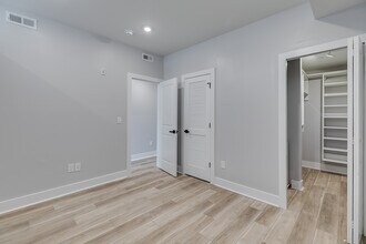 811 N 40th St, Unit 4 in Philadelphia, PA - Building Photo - Building Photo