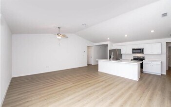 2653 Martin St in Sarasota, FL - Building Photo - Building Photo