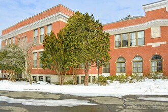 Patterson Place in Bristol, CT - Building Photo - Interior Photo