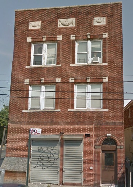 108-03 37th Ave in Flushing, NY - Building Photo