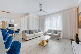 2965 Penelope Loop in Kissimmee, FL - Foto de edificio - Building Photo