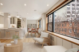 50 King St in New York, NY - Building Photo - Building Photo