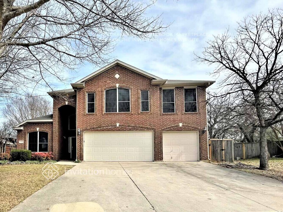 3400 Heathcliff Dr in Mansfield, TX - Building Photo