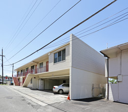 1618 Aupuni St in Honolulu, HI - Building Photo - Building Photo