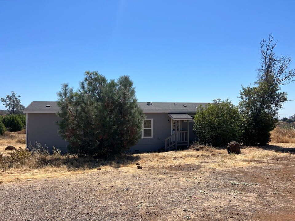 3180 Red Sky Ln in Paradise, CA - Building Photo