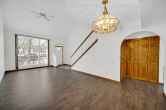 4782 Amber Cir in Hoffman Estates, IL - Building Photo - Building Photo