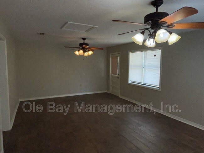 4601 Bush Ln in Mobile, AL - Building Photo - Building Photo