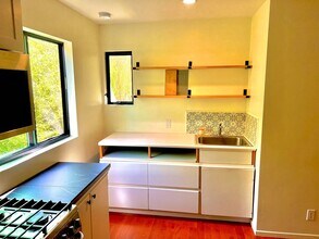 822 Chelham Way in Montecito, CA - Building Photo - Building Photo