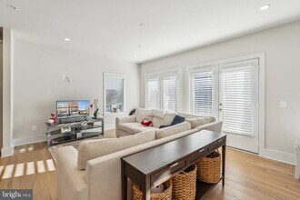 20061 Old Line Terrace in Ashburn, VA - Building Photo - Building Photo