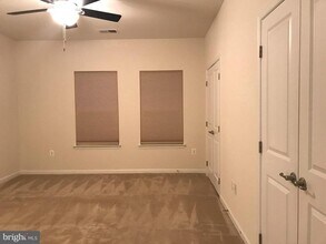 24911 Coats Square in Aldie, VA - Building Photo - Building Photo