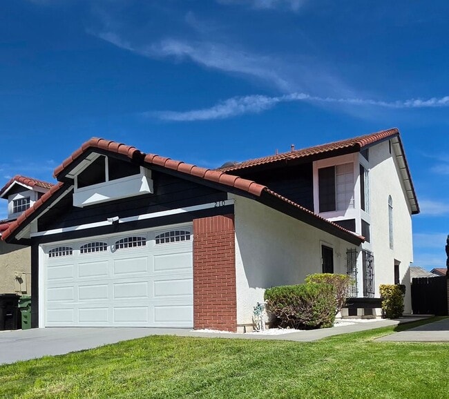 property at 210 S Paulsen Ave