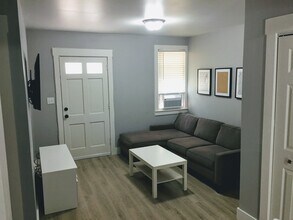 1560 Juniper St in Charleston, SC - Building Photo - Building Photo