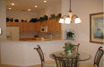 11141 Port Douglas Dr in New Port Richey, FL - Building Photo - Building Photo