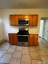 109-111 Park Terrace Unit 1 in Bridgeport, CT - Building Photo - Building Photo