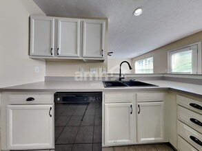 834 Ginger Ridge Dr in Trenton, OH - Building Photo - Building Photo