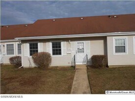 51 Piazza Vittoria in Freehold, NJ - Building Photo