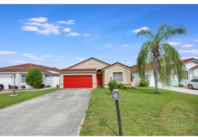 19030 NW 54th Ave in Miami Gardens, FL - Building Photo - Building Photo
