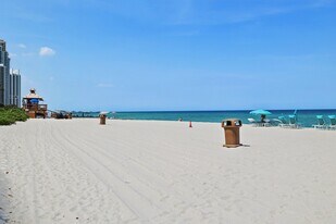 16711 Collins Ave, Unit 2308 in Sunny Isles Beach, FL - Building Photo