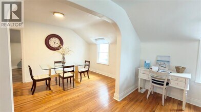 826 Michigan Ave in Sarnia, ON - Building Photo - Building Photo