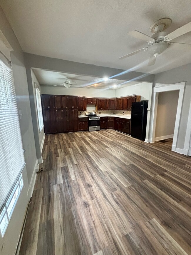 1015 Sale Ave in Louisville, KY - Building Photo - Building Photo