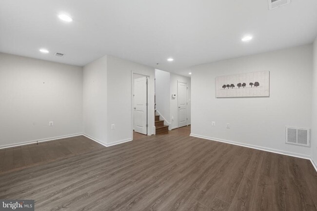 property at 15983 Marsh Pl