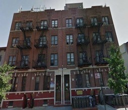242-248 Bainbridge St in Brooklyn, NY - Foto de edificio - Building Photo