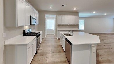 2901 Firefly Dr in Yukon, OK - Building Photo - Building Photo
