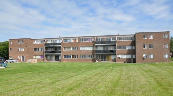 Casey Street Apartments in Niagara Falls, ON - Building Photo