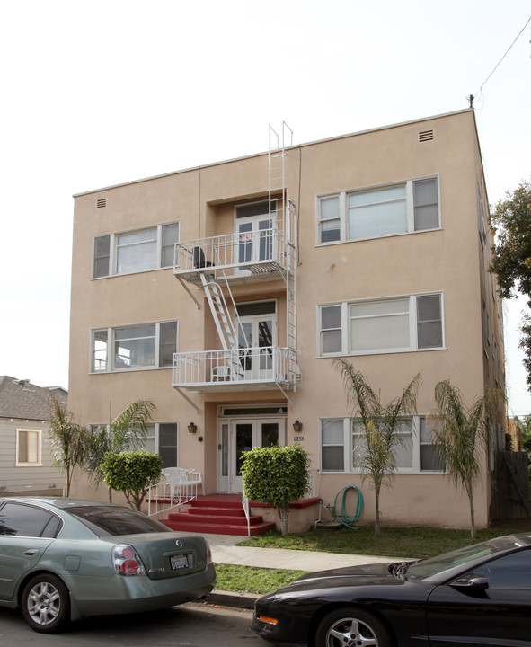 745 Gaviota Ave in Long Beach, CA - Foto de edificio