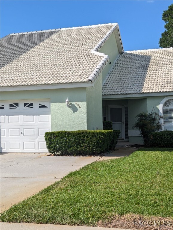 property at 806 Windermere Blvd