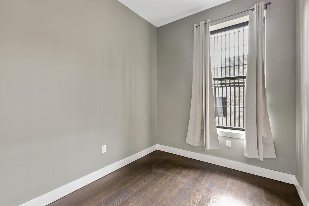 60 New York Ave-Unit -D in New York, NY - Building Photo