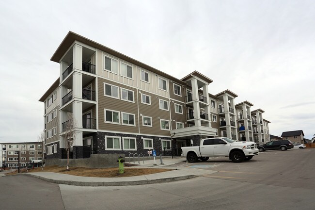 444 Sage Valley Dr NW in Calgary, AB - Building Photo - Building Photo