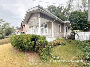 901 McKinley Ave in Akron, OH - Building Photo - Building Photo