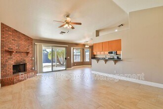 6341 E Ivy St in Mesa, AZ - Building Photo - Building Photo