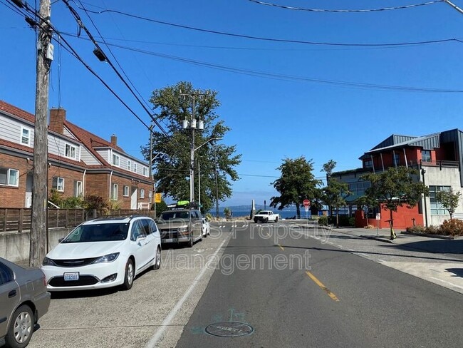 2900-2916 Alki Ave SW in Seattle, WA - Building Photo - Building Photo