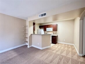 5162 S Jones Blvd in Las Vegas, NV - Building Photo - Building Photo