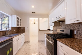 12737 Hatteras Street in North Hollywood, CA - Building Photo - Building Photo