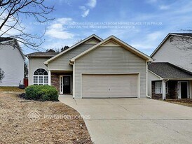 325 Providence Rd in Dallas, GA - Building Photo