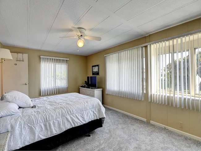 property at 1035 Royal Palm Dr