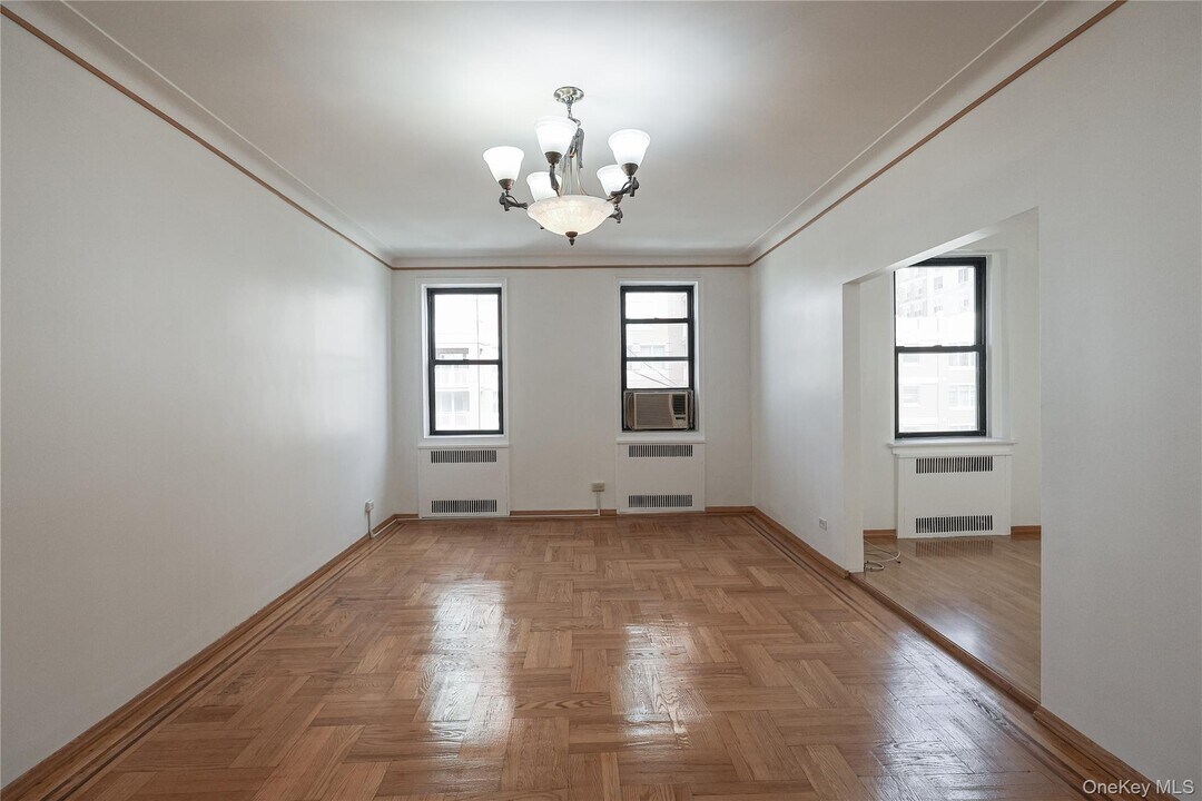 3250 Coney Island Ave in Brooklyn, NY - Building Photo