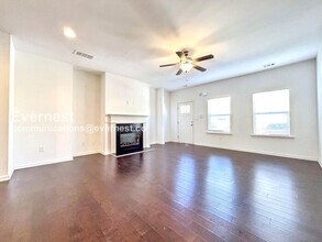 911 Ambient Way in Atlanta, GA - Foto de edificio - Building Photo