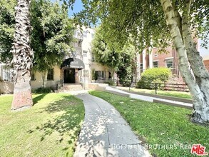 1735 N Gramercy Pl-Unit -104 in Los Angeles, CA - Building Photo - Building Photo