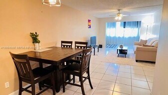 6500 Cypress Rd in Plantation, FL - Building Photo