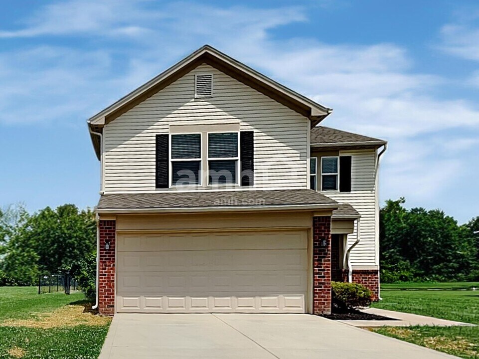 7754 Danube St in Indianapolis, IN - Building Photo